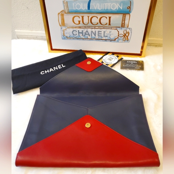 Chanel Bicolor Lambskin Clutch Bag - Picture 12 of 16